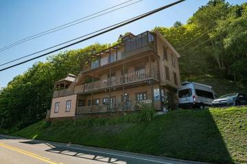 Bâtiment commercial à vendre - Petite-Rivière-Saint-François, Charlevoix (PR713)
