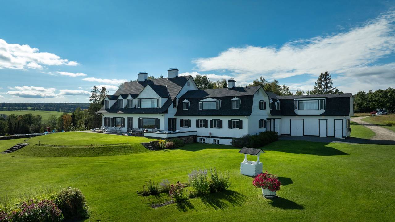 23 - Domain and cottage for rent, La Malbaie (Code - 915, charlevoix)