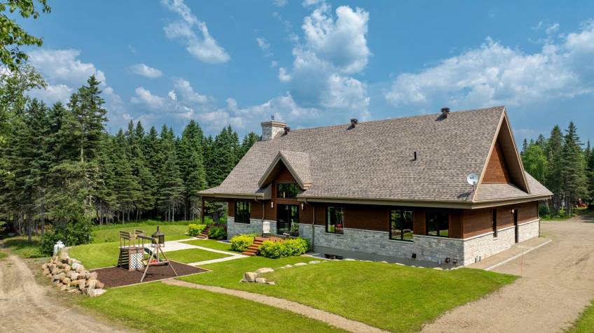 82 - Maison à vendre, Baie-Saint-Paul (Code - sp932, Charlevoix)