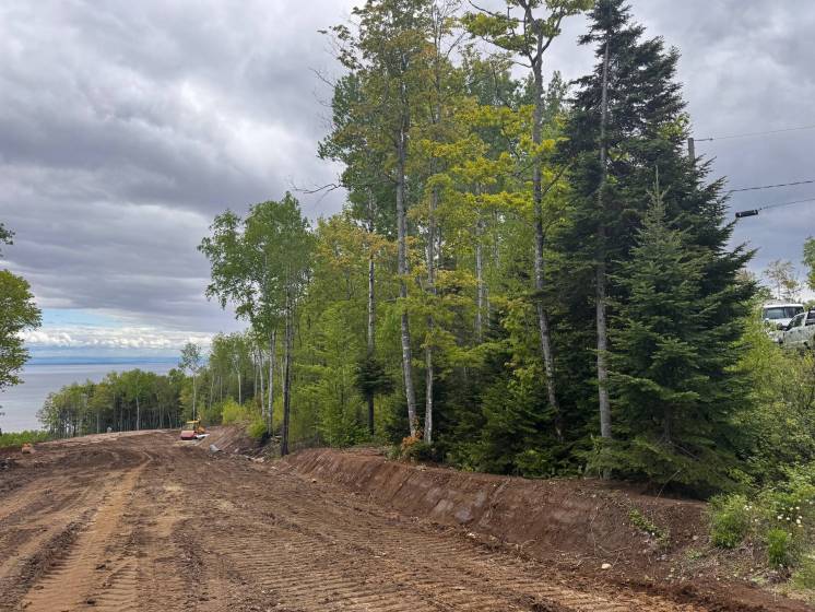 2 - Terrain et terre à vendre, Petite-Rivière-Saint-François (Code - pr811, Charlevoix)