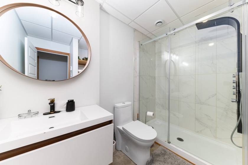 16 - Maison à vendre, Petite-Rivière-Saint-François (Code - pr803, Charlevoix)