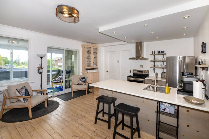 11 - Triplex à vendre, Petite-Rivière-Saint-François (Code - pr851, Charlevoix)