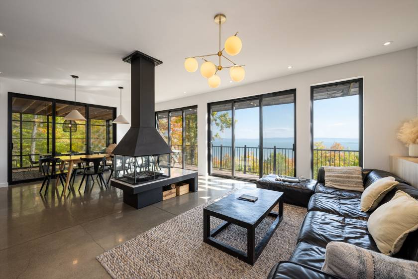 12 - Maison à vendre, Petite-Rivière-Saint-François (Code - pr831, Charlevoix)