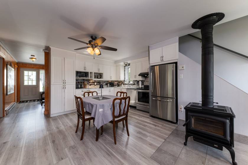 11 - Maison à vendre, Saint-Aimé-des-Lacs (Code - sal040, Charlevoix)