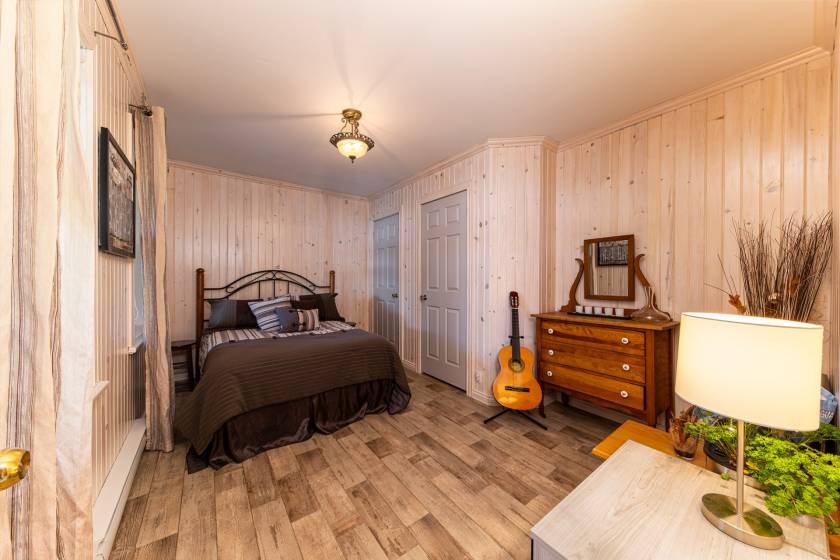 12 - Maison à vendre, Saint-Aimé-des-Lacs (Code - sal040, Charlevoix)