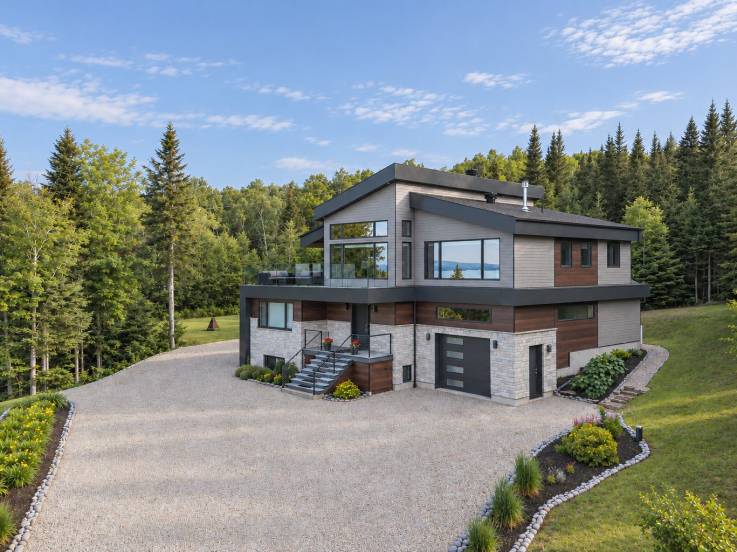 House for sale - Les Éboulements, Charlevoix (EB323)