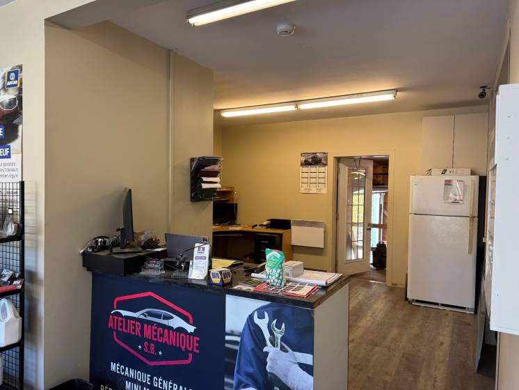 10 - Bâtiment commercial à vendre, Saint-Ferréol-les-Neiges (Code - sfn011, Charlevoix)