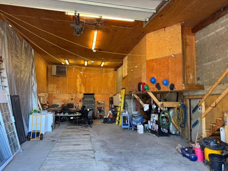 6 - Bâtiment commercial à vendre, Saint-Ferréol-les-Neiges (Code - sfn011, Charlevoix)