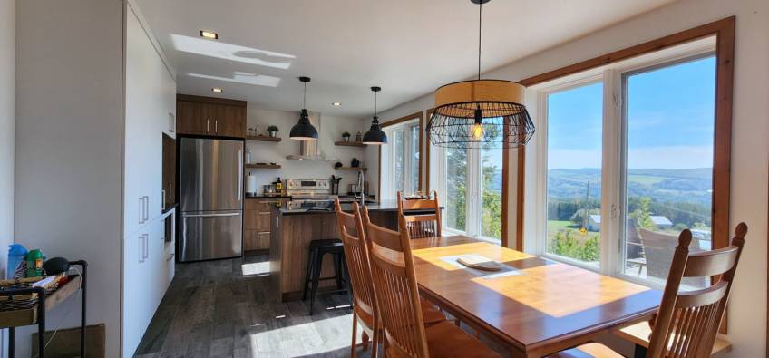 10 - Maison à vendre, Saint-Urbain (Code - su085, Charlevoix)