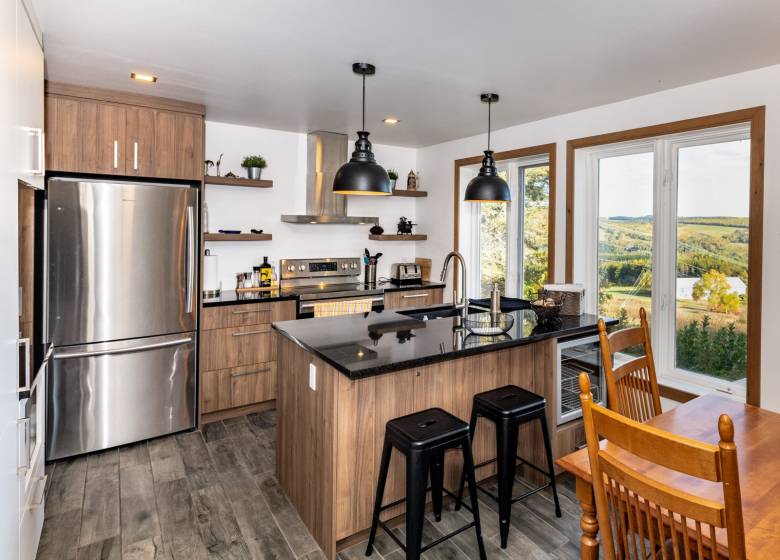 11 - Maison à vendre, Saint-Urbain (Code - su085, Charlevoix)