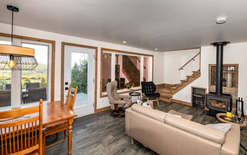 13 - Maison à vendre, Saint-Urbain (Code - su085, Charlevoix)