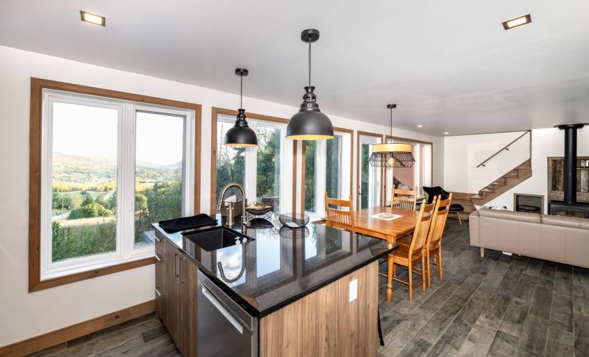 14 - Maison à vendre, Saint-Urbain (Code - su085, Charlevoix)