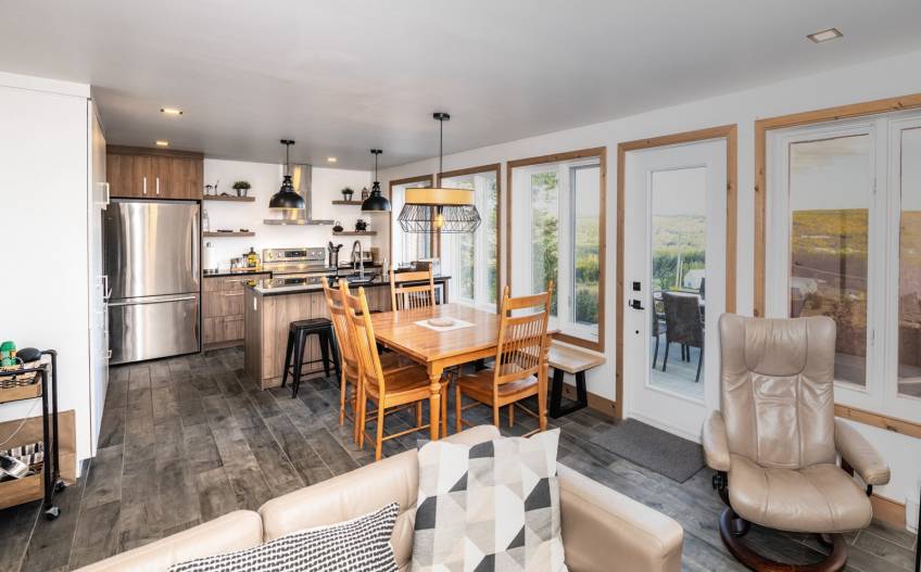 16 - Maison à vendre, Saint-Urbain (Code - su085, Charlevoix)