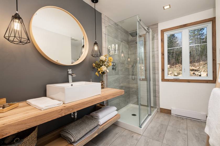 26 - Maison à vendre, Saint-Urbain (Code - su085, Charlevoix)