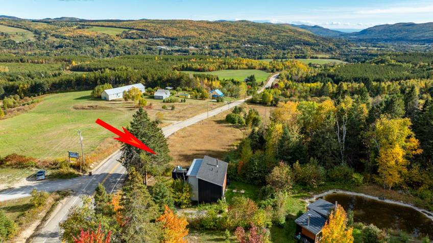 38 - Maison à vendre, Saint-Urbain (Code - su085, Charlevoix)