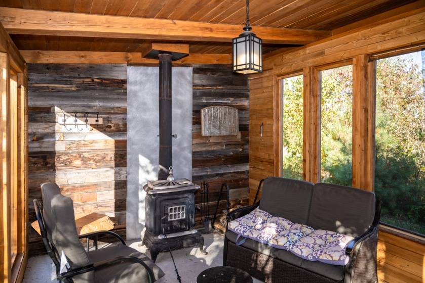 44 - Maison à vendre, Saint-Urbain (Code - su085, Charlevoix)