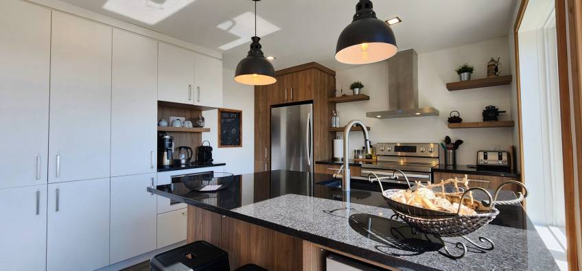 7 - Maison à vendre, Saint-Urbain (Code - su085, Charlevoix)