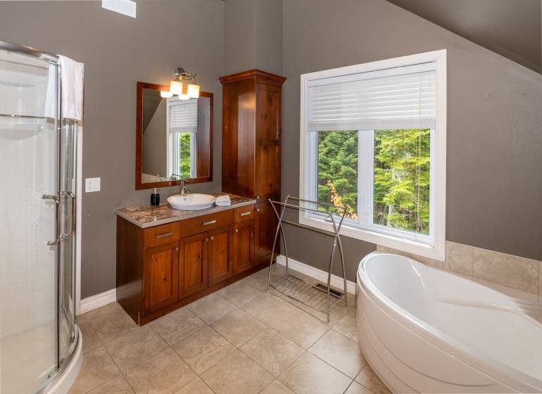 25 - Maison à vendre, Petite-Rivière-Saint-François (Code - pr829, Charlevoix)