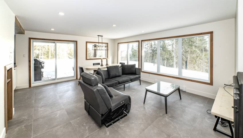 12 - Maison à vendre, Saint-Urbain (Code - su087, Charlevoix)