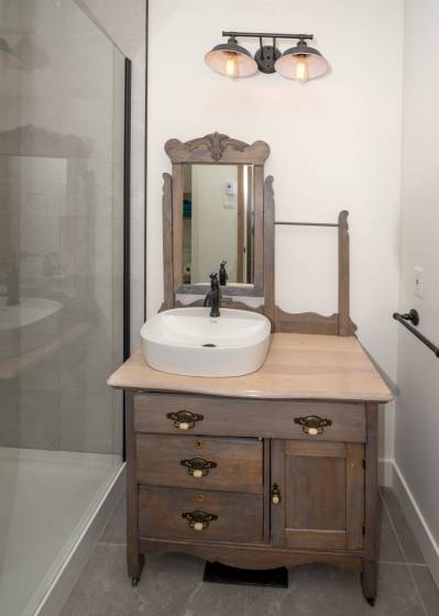 32 - Maison à vendre, Saint-Urbain (Code - su087, Charlevoix)