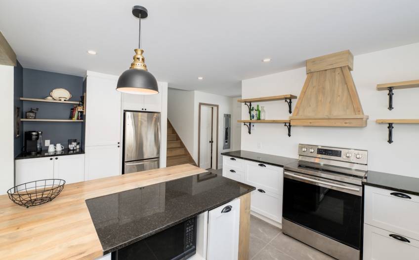 33 - Maison à vendre, Saint-Urbain (Code - su087, Charlevoix)