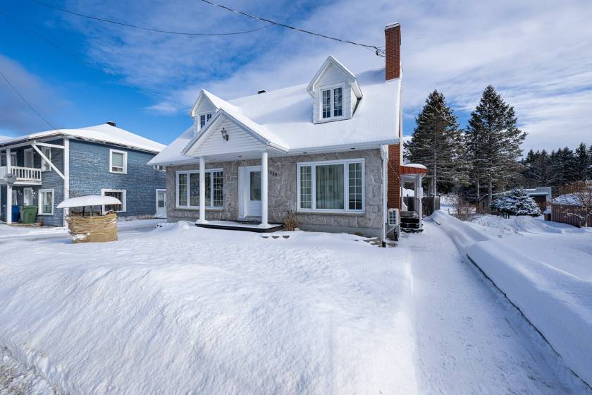 2 - Duplex for sale, Saint-Urbain (Code - su086, Charlevoix)