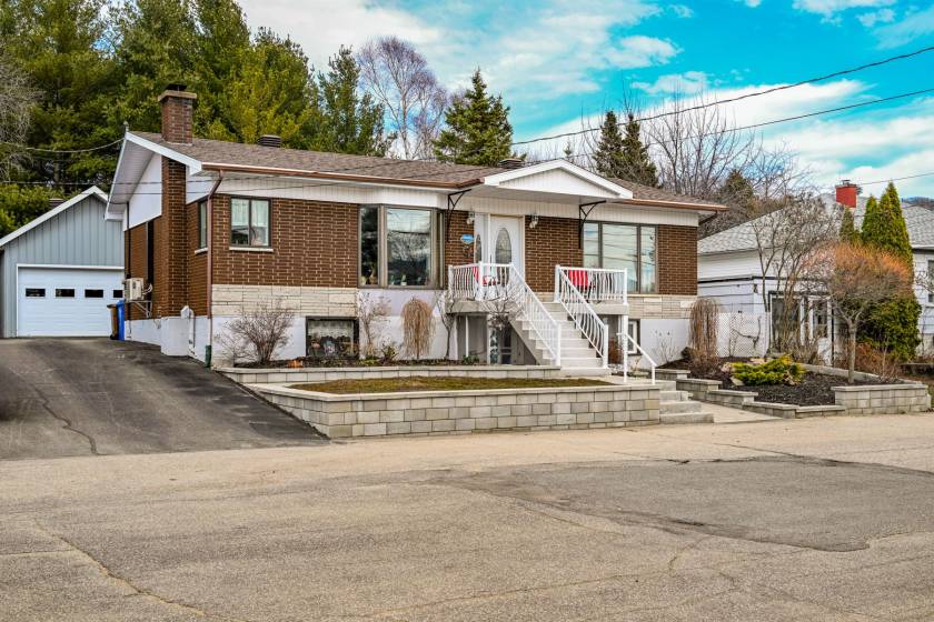 2 - Maison à vendre, Baie-Saint-Paul (Code - sp921, Charlevoix)