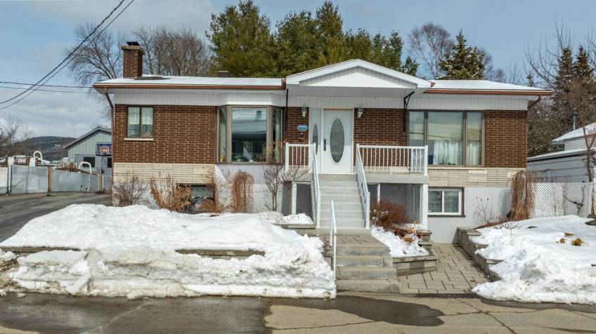 4 - Maison à vendre, Baie-Saint-Paul (Code - sp921, Charlevoix)