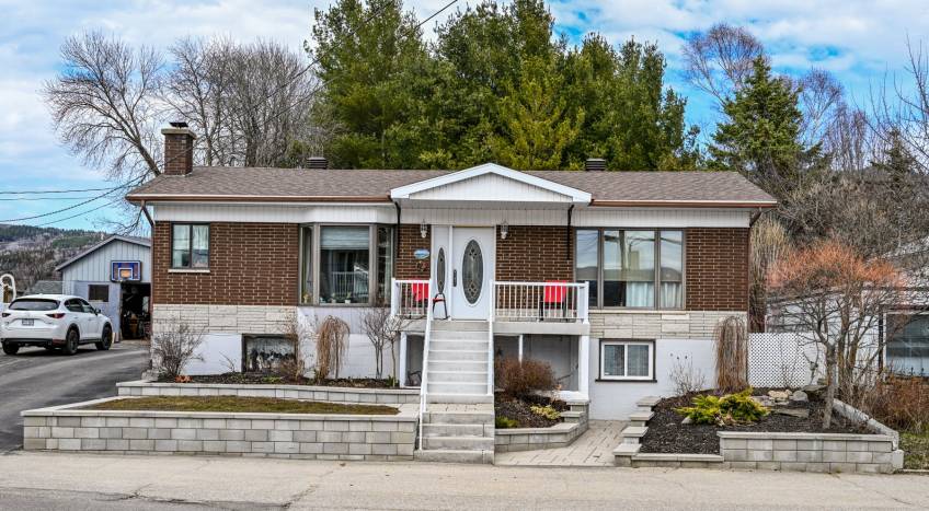4 - Maison à vendre, Baie-Saint-Paul (Code - sp921, Charlevoix)