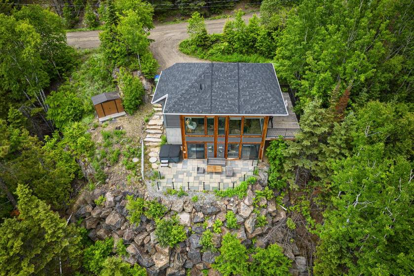 2 - Maison à vendre, Saint-Irénée (Code - si180, Charlevoix)