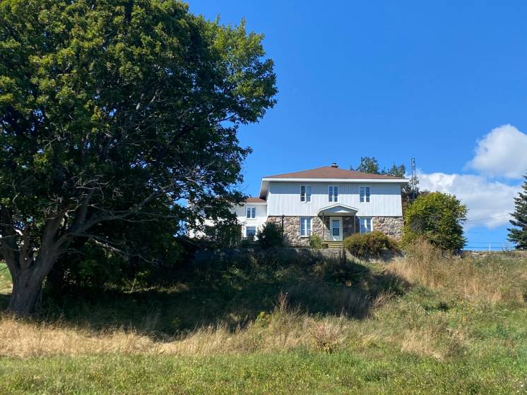 1 - House for sale, L'Isle-aux-Coudres (Code - ic043, Charlevoix)