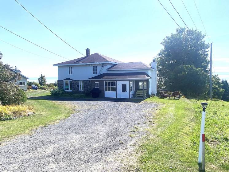 3 - House for sale, L'Isle-aux-Coudres (Code - ic043, Charlevoix)