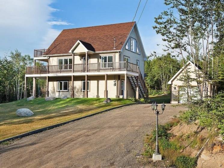 2 - House for sale, Petite-Rivière-Saint-François (Code - pr822, Charlevoix)