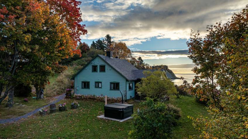 70 - Maison à vendre, Baie-Sainte-Catherine (Code - bsc006, Charlevoix)