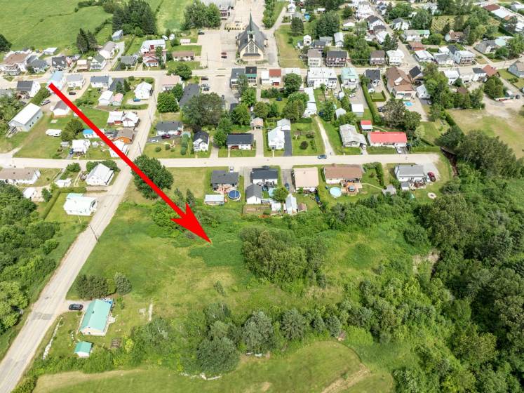 10 - Terrain et terre à vendre, Saint-Urbain (Code - su083, Charlevoix)