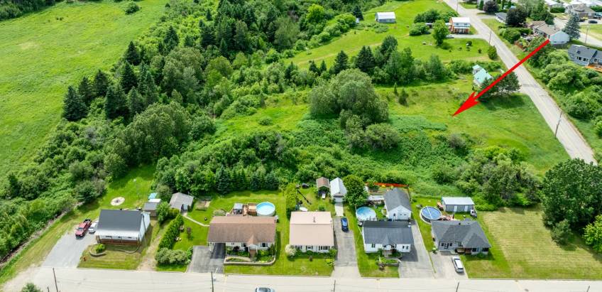 7 - Terrain et terre à vendre, Saint-Urbain (Code - su083, Charlevoix)