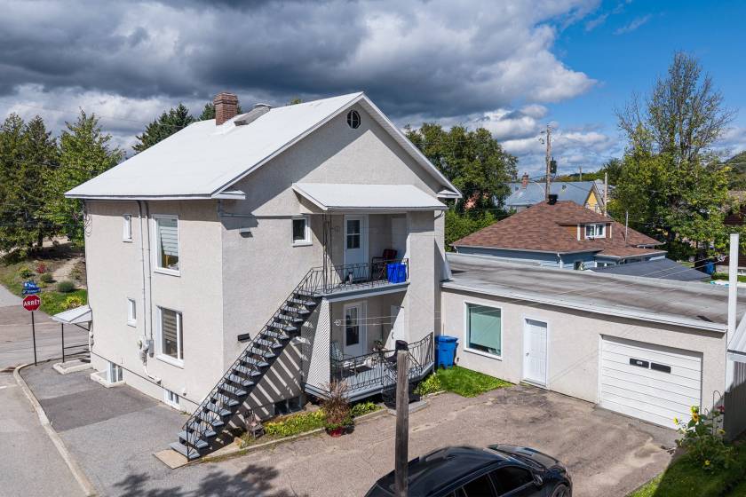 2 - Triplex à vendre, Baie-Saint-Paul (Code - sp936, Charlevoix)