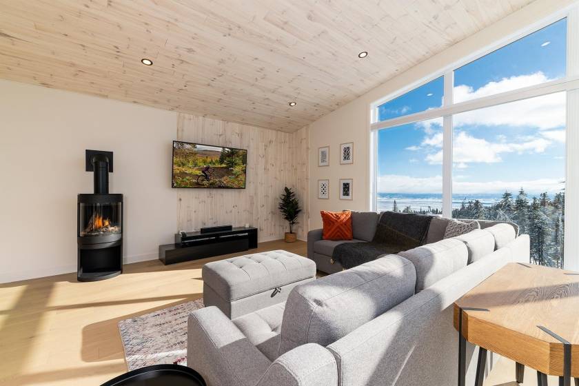 10 - House for sale, Petite-Rivière-Saint-François (Code - pr807, Charlevoix)