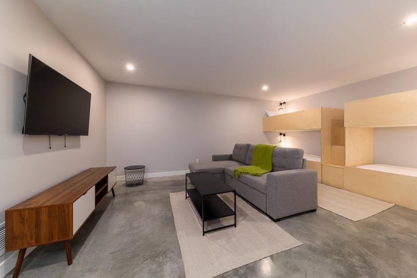 23 - House for sale, Petite-Rivière-Saint-François (Code - pr807, Charlevoix)