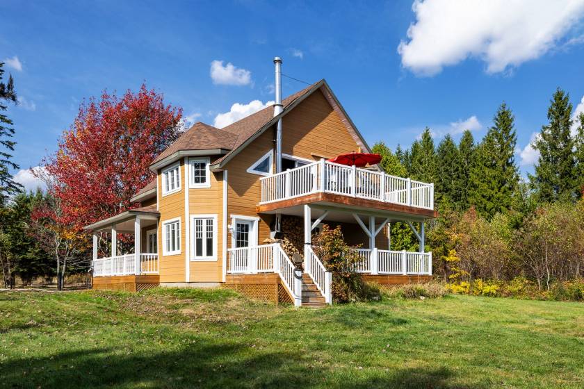 2 - House for sale, Petite-Rivière-Saint-François (Code - pr832, Charlevoix)