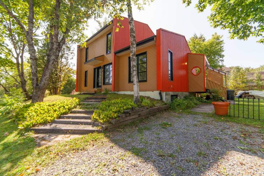 2 - Terrain et terre à vendre, (Code - 001, )